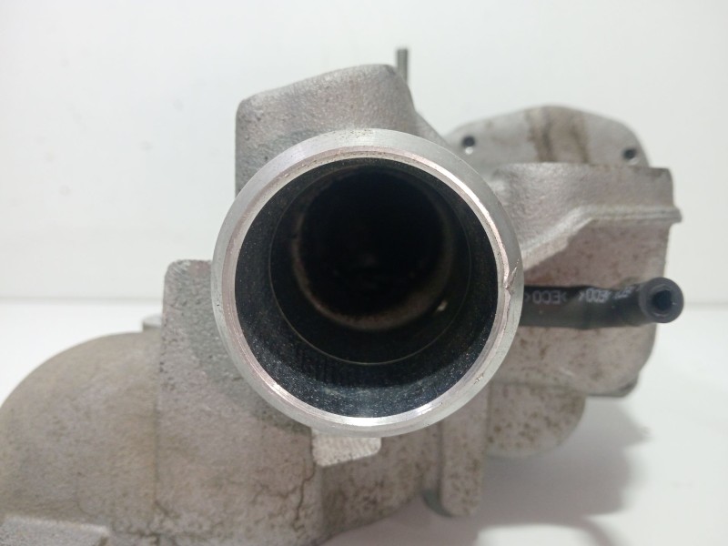 Recambio de colector admision para ford focus berlina (cak) 1.8 tdci cat referencia OEM IAM 4M5Q9424  