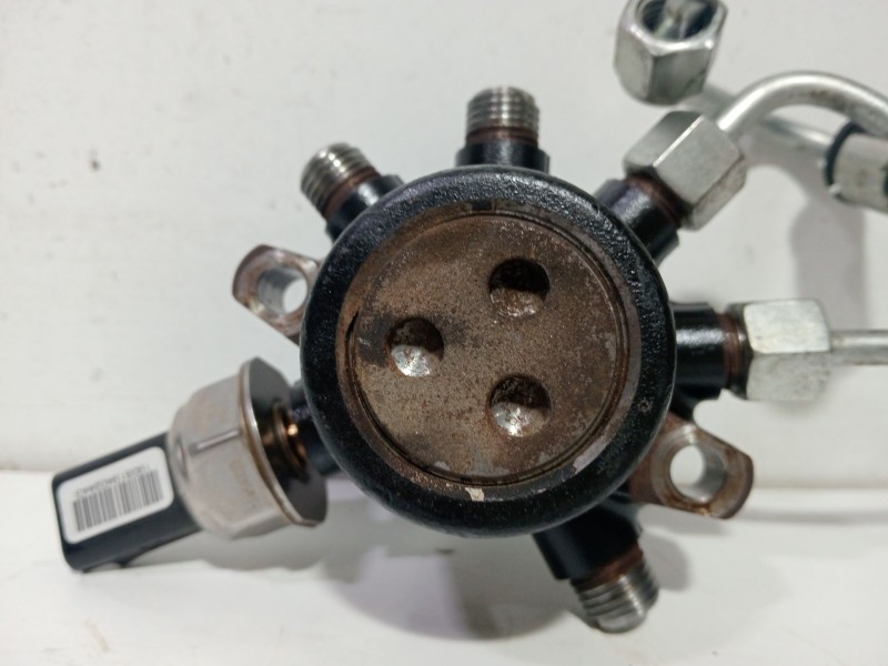 Recambio de rampa inyectora para ford focus berlina (cap) titanium referencia OEM IAM 4M5Q9D280DB  