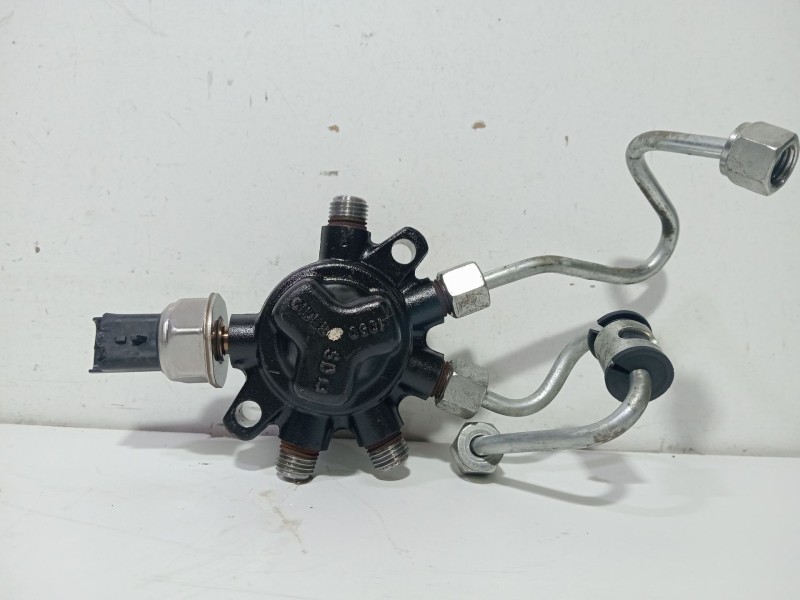 Recambio de rampa inyectora para ford focus berlina (cap) titanium referencia OEM IAM 4M5Q9D280DB  