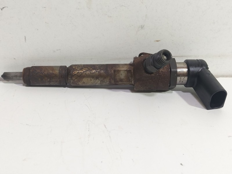 Recambio de inyector para ford focus berlina (cap) 1.8 tdci turbodiesel cat referencia OEM IAM 4M5Q9F593  