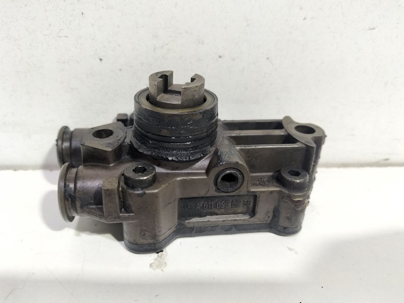 Recambio de bomba combustible para mercedes-benz sprinter 02.00  caja abierta 2.2 cdi cat referencia OEM IAM A6110900350  