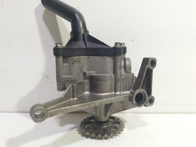 Recambio de bomba aceite para mercedes-benz sprinter 02.00  caja abierta 2.2 cdi cat referencia OEM IAM 6061810801  