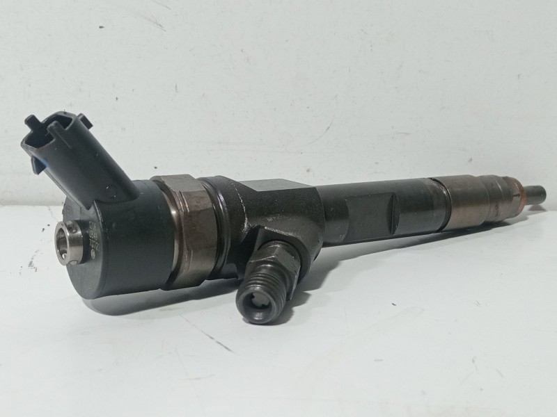 Recambio de inyector para renault scenic ii 1.9 dci diesel referencia OEM IAM 0445110280  