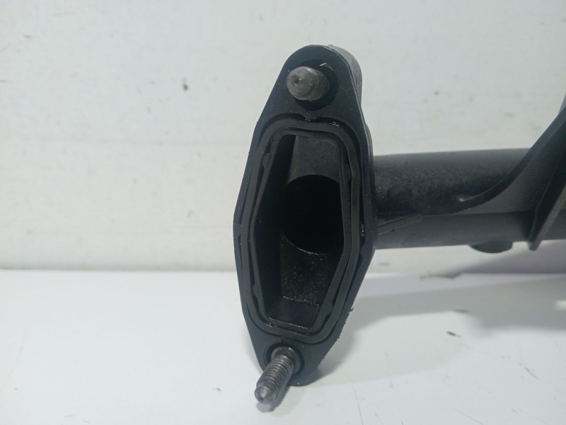 Recambio de tubo para peugeot 308 1.6 16v hdi referencia OEM IAM 9643755580  