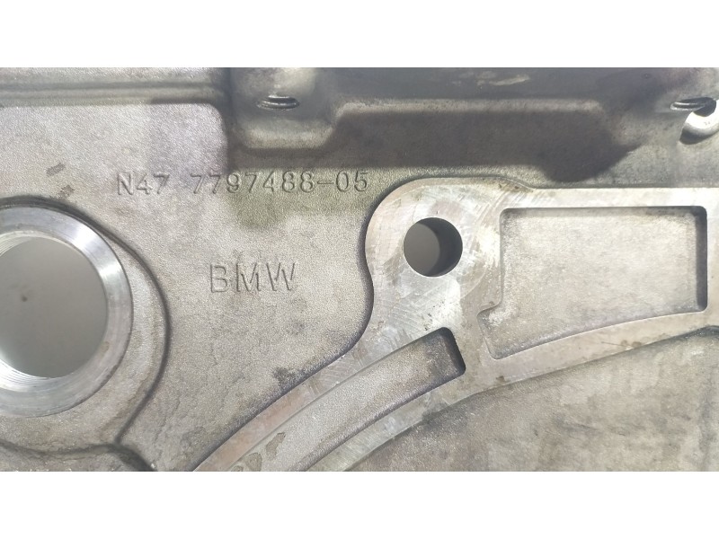 Recambio de tapa distribucion para bmw 1 (e81) 120 d referencia OEM IAM 779748805  