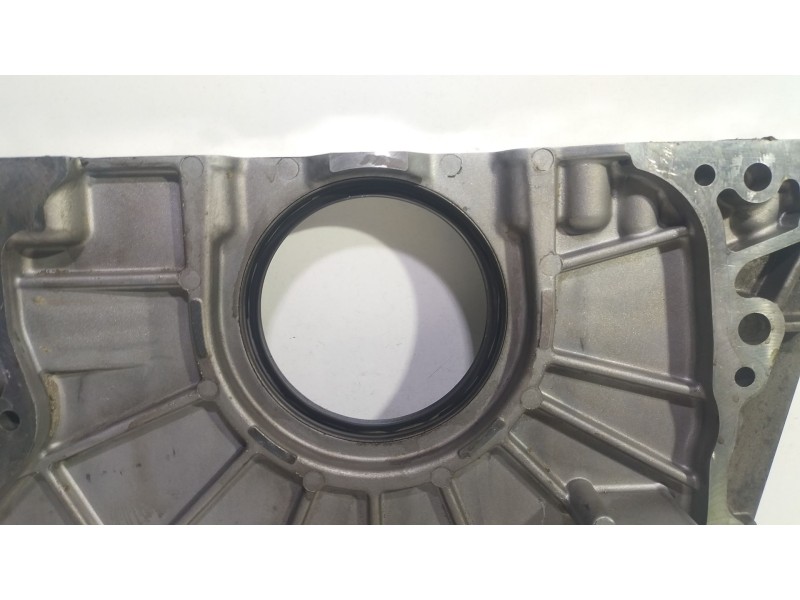 Recambio de tapa distribucion para bmw 1 (e81) 120 d referencia OEM IAM 779748805  