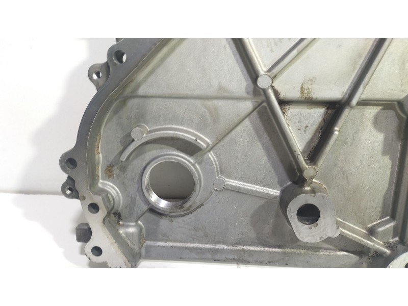 Recambio de tapa distribucion para bmw 1 (e81) 120 d referencia OEM IAM 779748805  