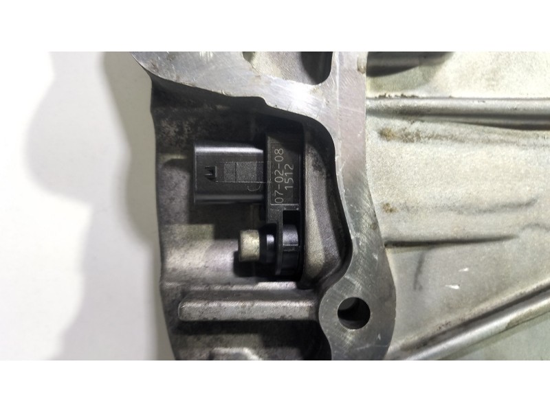 Recambio de tapa distribucion para bmw 1 (e81) 120 d referencia OEM IAM 779748805  