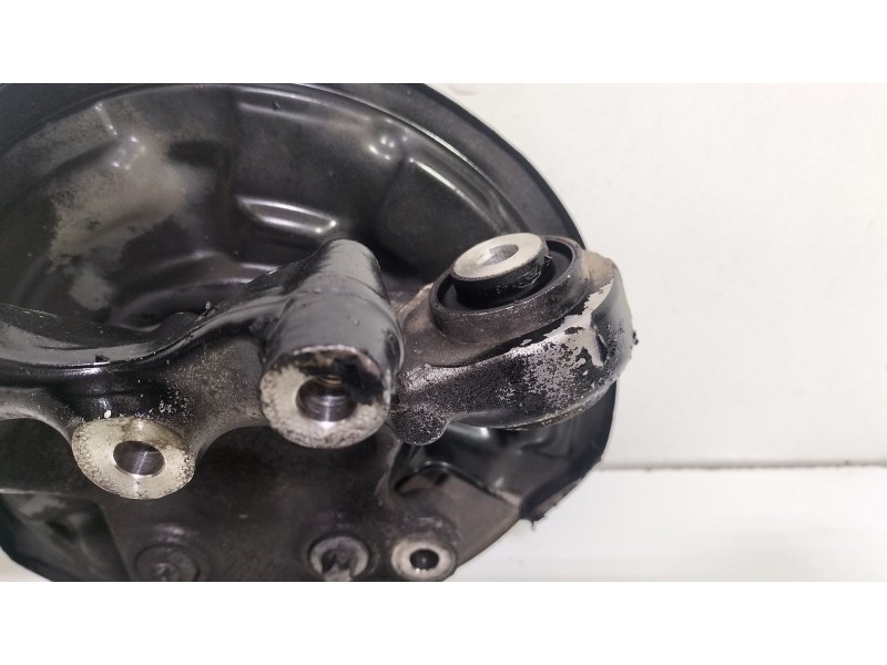 Recambio de mangueta trasera derecha para mercedes-benz clase a (w176) a 200 cdi / d (176.008) referencia OEM IAM 2460406  