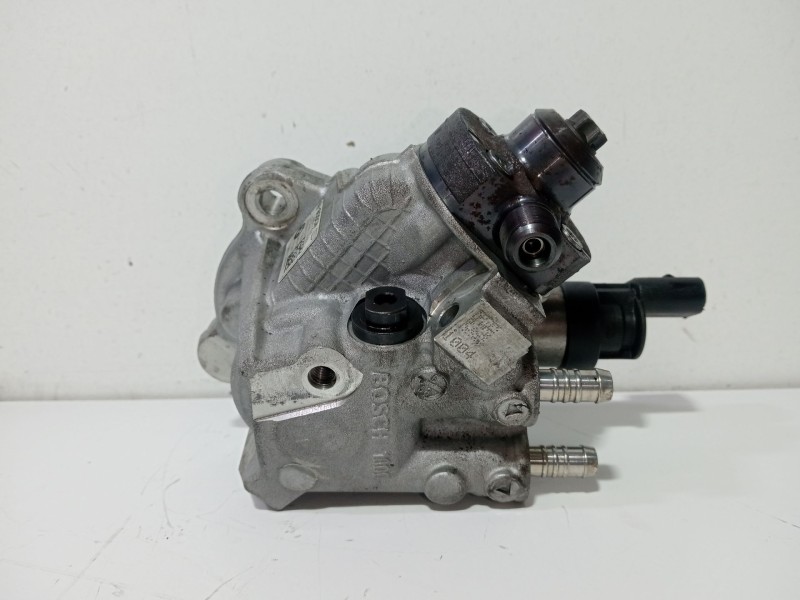 Recambio de bomba inyeccion para bmw serie 3 berlina (e90) 320d referencia OEM IAM 7797874  