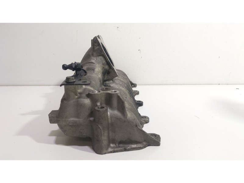 Recambio de colector admision para audi a4 berlina (8e) 2.0 tdi referencia OEM IAM 03G129713  