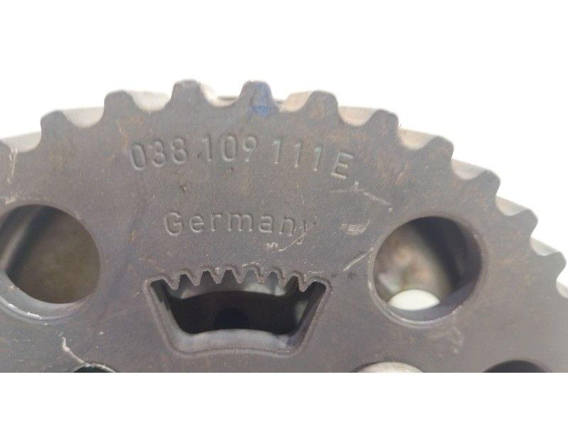 Recambio de polea arbol levas para seat leon (1p1) 2.0 tdi 16v referencia OEM IAM 038109111E  