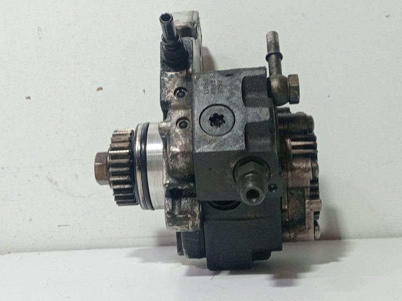 Recambio de bomba inyeccion para renault laguna ii (bg0/1_) 2.0 dci (bg14, bg1s) referencia OEM IAM 8200409390  