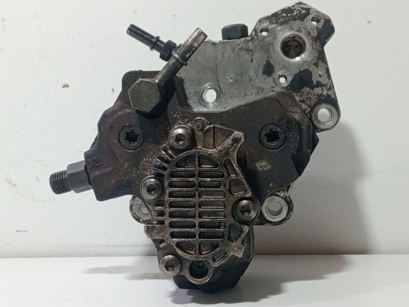 Recambio de bomba inyeccion para renault laguna ii (bg0/1_) 2.0 dci (bg14, bg1s) referencia OEM IAM 8200409390  