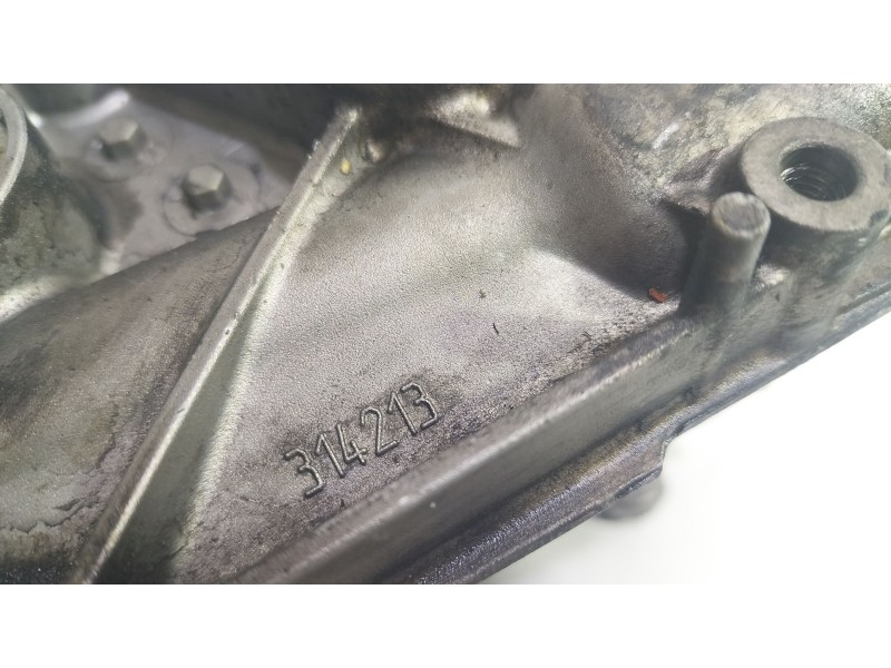 Recambio de soporte filtro aceite para opel astra h (a04) 1.7 cdti (l48) referencia OEM IAM 314213  