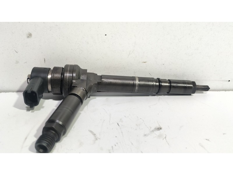 Recambio de inyector para opel astra h (a04) 1.7 cdti (l48) referencia OEM IAM 0445110175  
