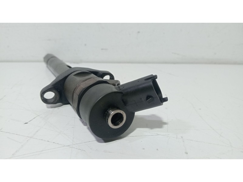 Recambio de inyector para citroën jumpy ii (vf7) 1.6 hdi 90 8v referencia OEM IAM 0445110239  