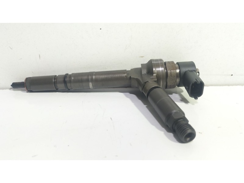 Recambio de inyector para opel astra h (a04) 1.7 cdti (l48) referencia OEM IAM 0445110175  