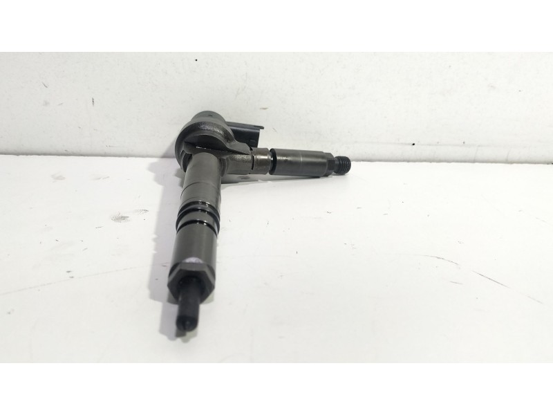 Recambio de inyector para opel astra h (a04) 1.7 cdti (l48) referencia OEM IAM 0445110175  