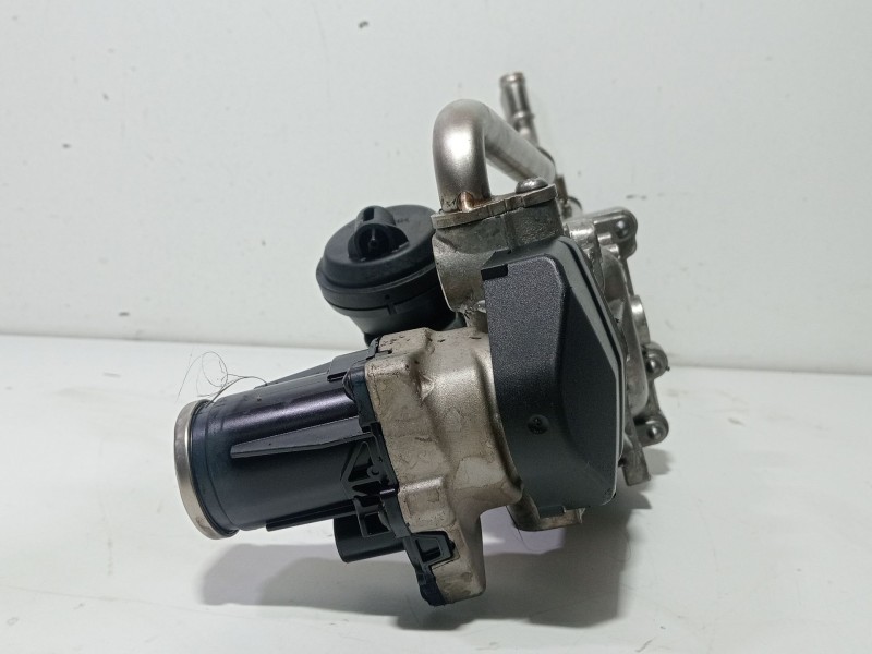 Recambio de enfriador egr para seat ibiza iv sc (6j1, 6p5) 1.6 tdi referencia OEM IAM 03L131512C  