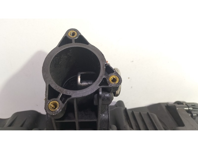 Recambio de colector admision para seat altea xl (5p5, 5p8) 1.6 tdi referencia OEM IAM 03L129711AQ  