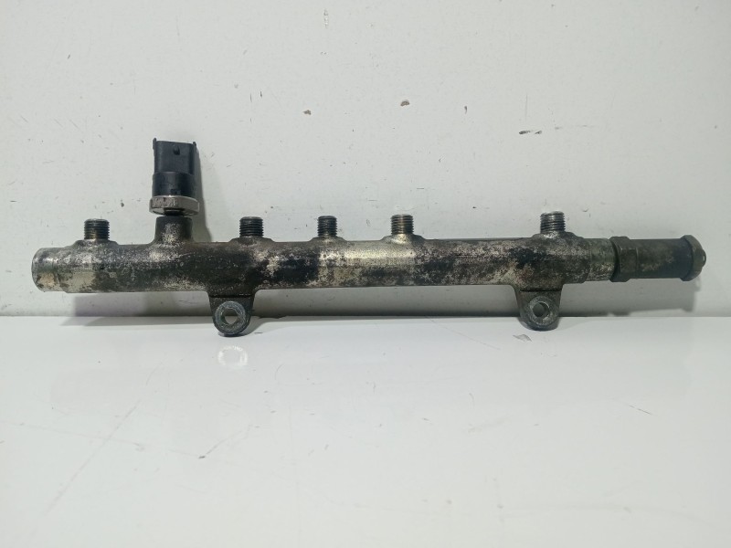 Recambio de rampa inyectora para volvo s40 i (644) 1.9 di referencia OEM IAM 7700114017  