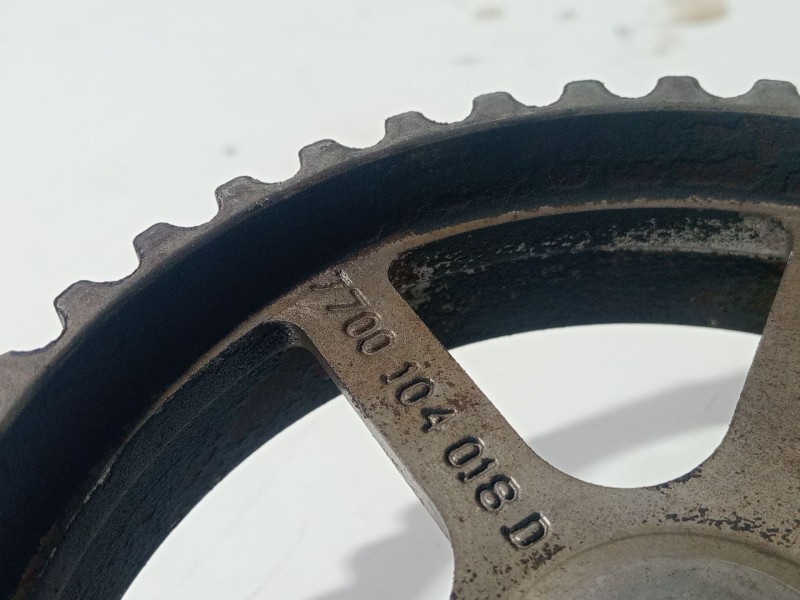 Recambio de polea bomba inyectora para renault laguna ii (bg0) 1.9 dci diesel referencia OEM IAM 7700104018D  