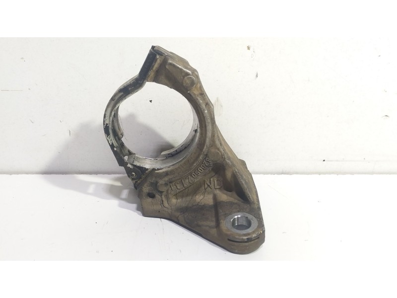 Recambio de soporte motor para renault scenic ii 1.9 dci diesel referencia OEM IAM 8200502731  