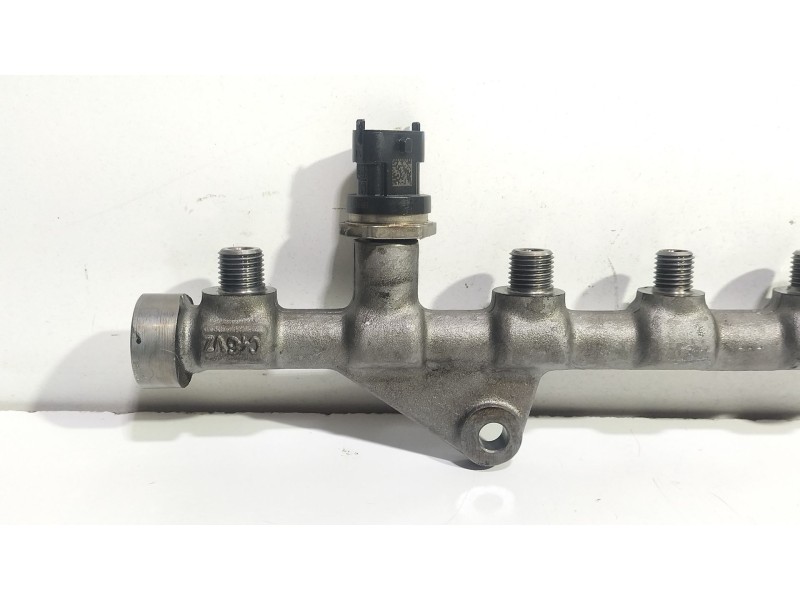Recambio de rampa inyectora para renault grand scénic iii (jz0/1_) 1.9 dci referencia OEM IAM 8200750048  