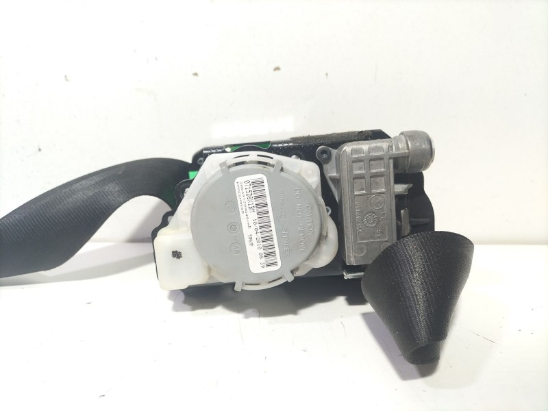 Recambio de cinturon seguridad delantero derecho para audi a5 (8t3) 2.0 tdi referencia OEM IAM 8t0857705  