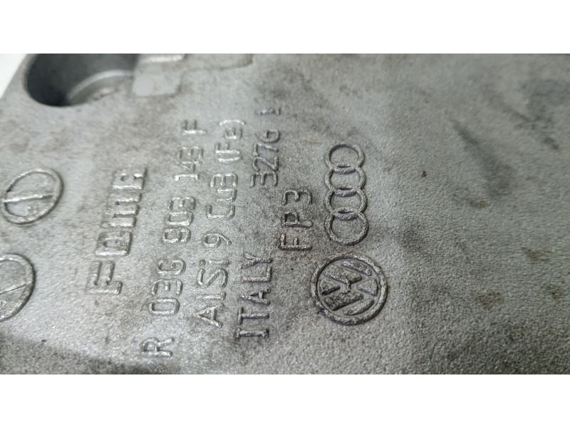 Recambio de soporte alternador para volkswagen passat b6 variant (3c5) 2.0 tdi referencia OEM IAM 03G903143  