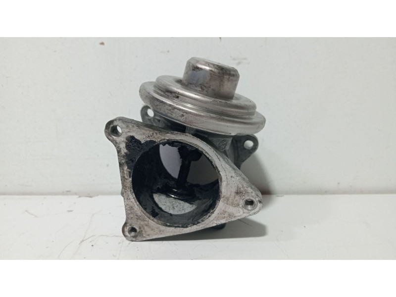 Recambio de valvula egr para seat leon (1p1) 2.0 tdi referencia OEM IAM 038129637D  