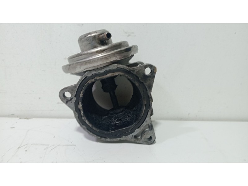 Recambio de valvula egr para seat leon (1p1) 2.0 tdi referencia OEM IAM 038129637D  