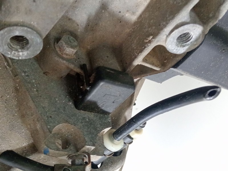 Recambio de caja cambios para ford fiesta berl./courier 1.3 cat referencia OEM IAM 2S6R7002MD  