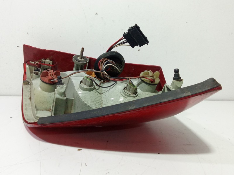 Recambio de piloto trasero izquierdo para skoda fabia ii (542) 1.4 tdi referencia OEM IAM 5J6945111  