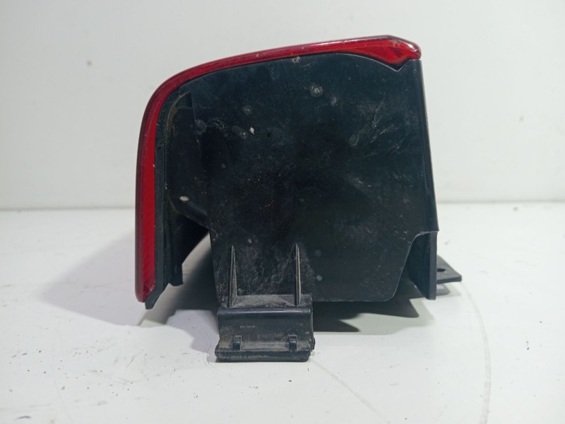 Recambio de piloto trasero izquierdo para ford tourneo courier b460 monospace 1.0 ecoboost referencia OEM IAM ford courier  