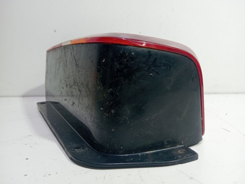 Recambio de piloto trasero izquierdo para ford tourneo courier b460 monospace 1.0 ecoboost referencia OEM IAM ford courier  