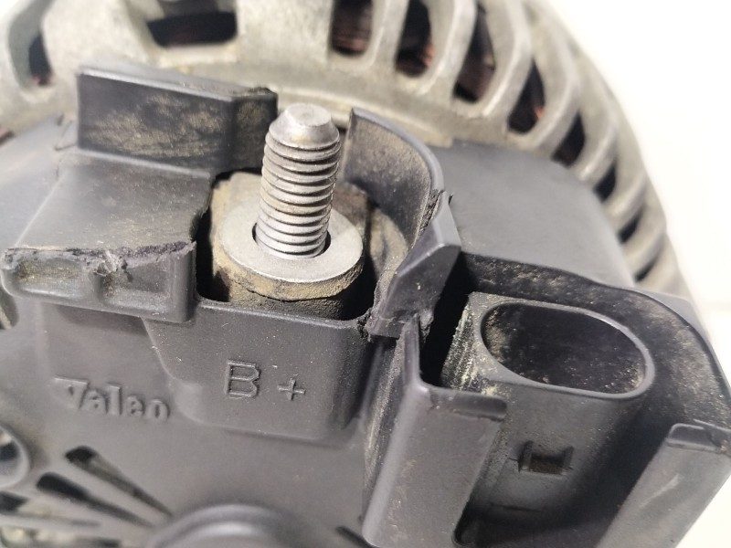 Recambio de alternador para bmw x5 (e70) xdrive30d referencia OEM IAM 7796125A  