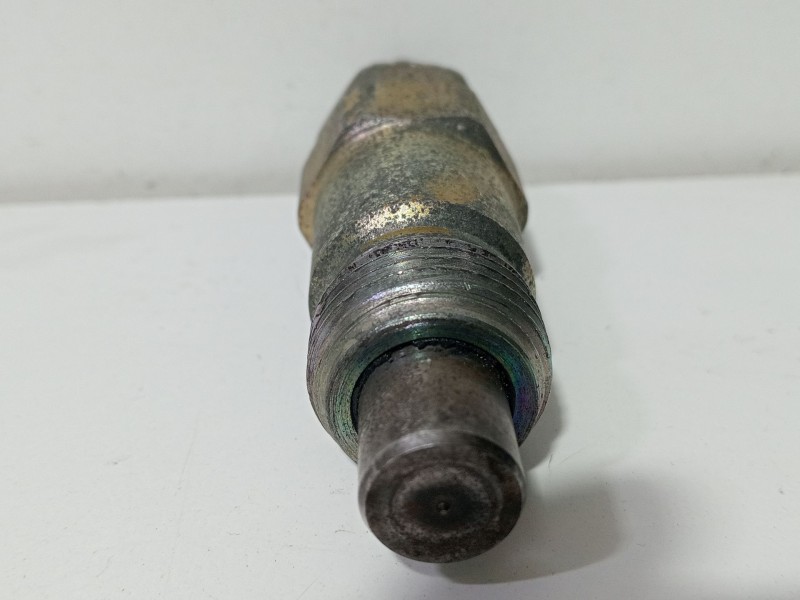 Recambio de inyector para nissan terrano (wd21) 2.7 td referencia OEM IAM 710721  