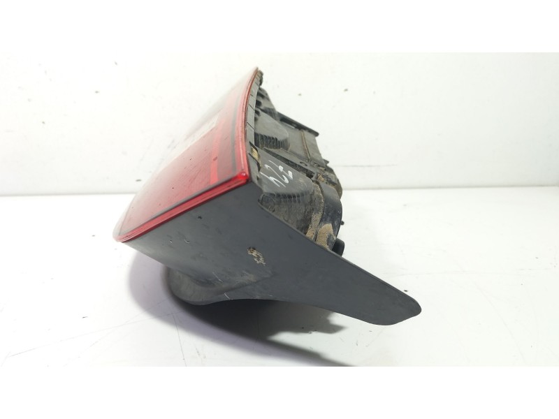 Recambio de piloto trasero izquierdo para volkswagen up! (121, 122, bl1, bl2, bl3, 123) 1.0 referencia OEM IAM 1S0945095G  