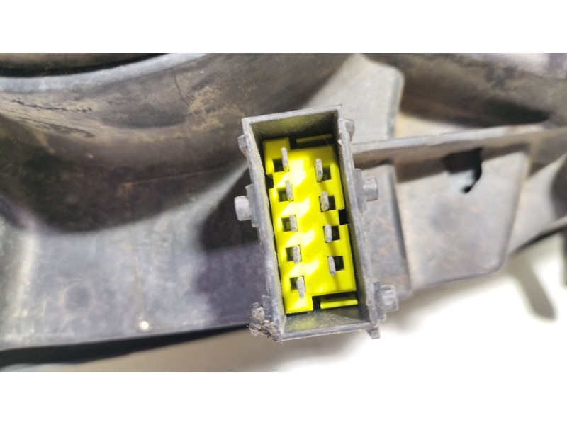 Recambio de faro derecho para peugeot 307 (s1) 2.0 16v hdi fap cat (rhr / dw10bted4) referencia OEM IAM 42440748D  