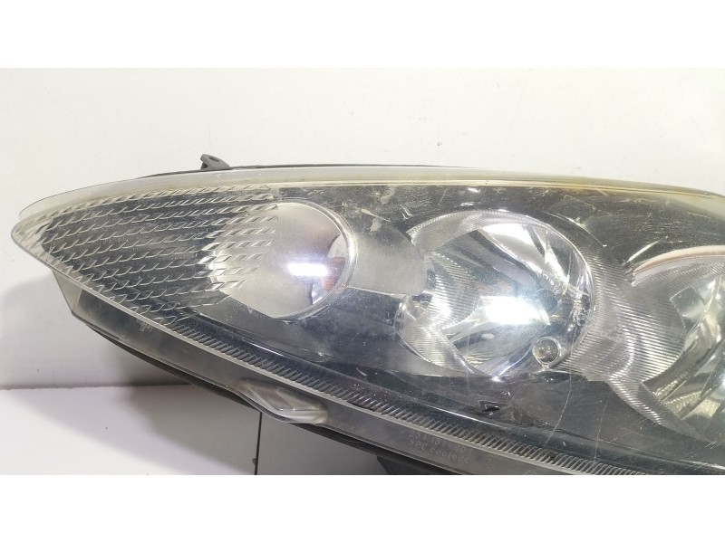 Recambio de faro derecho para ford fiesta (cb1) ambiente referencia OEM IAM 1EJ24704501  