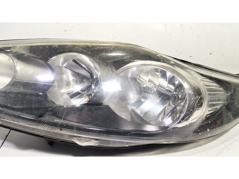 Recambio de faro derecho para ford fiesta (cb1) ambiente referencia OEM IAM 1EJ24704501  