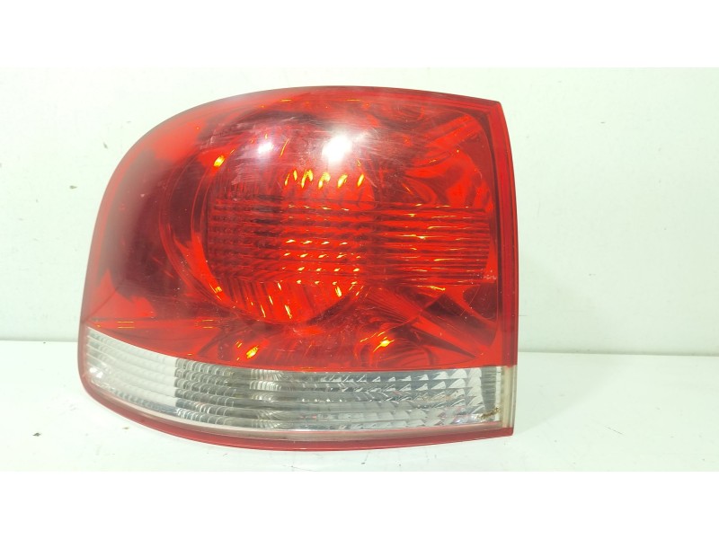 Recambio de piloto trasero izquierdo para volkswagen touareg (7la) tdi r5 referencia OEM IAM 7L6945095K  