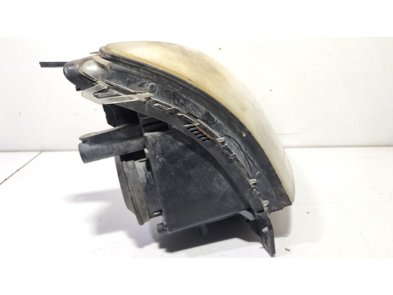Recambio de faro derecho para opel vectra c (z02) 2.2 dti 16v (f69) referencia OEM IAM 15588800  