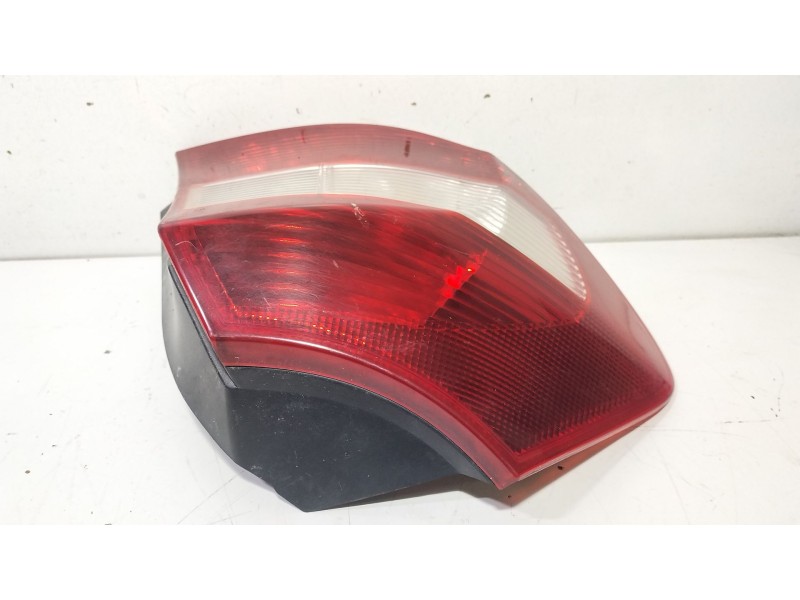 Recambio de piloto trasero izquierdo para bmw serie 1 berlina (e81/e87) 118d referencia OEM IAM 084441924L  