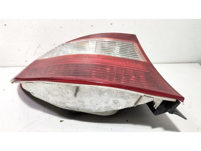 Recambio de piloto trasero izquierdo para bmw serie 1 berlina (e81/e87) 118d referencia OEM IAM 084441924L  