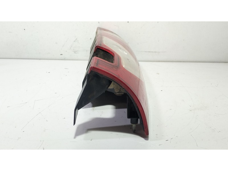 Recambio de piloto trasero izquierdo para renault kangoo dynamique acción especial referencia OEM IAM 89072580  