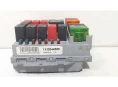 Recambio de caja reles / fusibles para peugeot boxer autobús (230p) 2.8 hdi 4x4 referencia OEM IAM 1332044080  