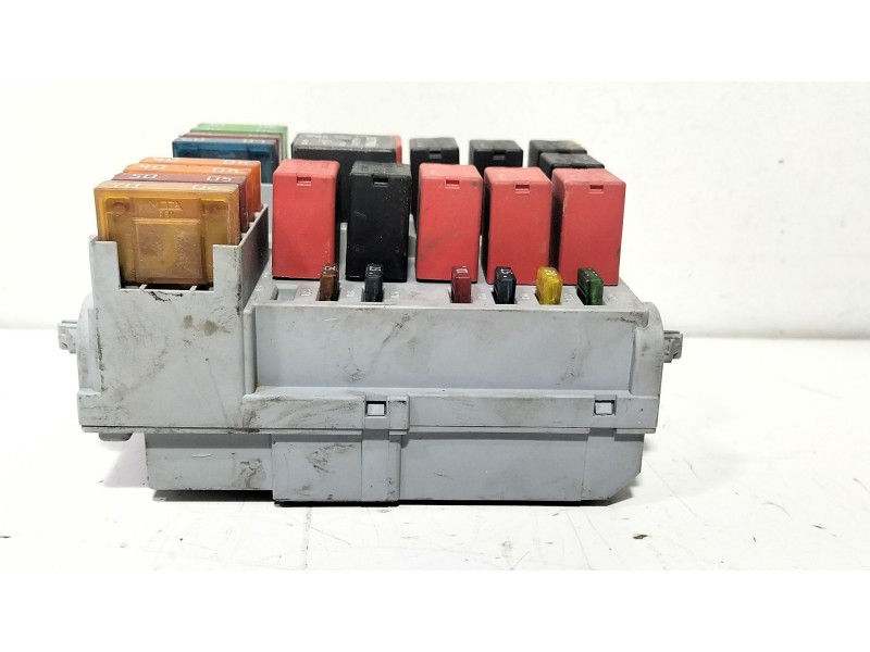 Recambio de caja reles / fusibles para peugeot boxer autobús (230p) 2.8 hdi 4x4 referencia OEM IAM 1332044080  